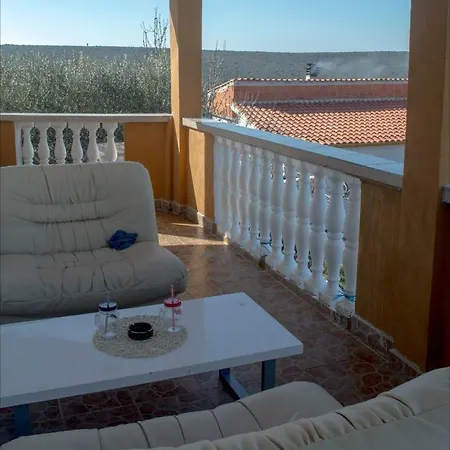 Debeljak Apartman Noni
