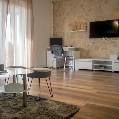 Debeljak Apartman Noni Sukošan